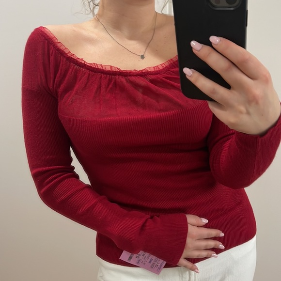 *NWT* Necessary Objects Scoop Neck Red Long Sleeve Sweater - Picture 4 of 8